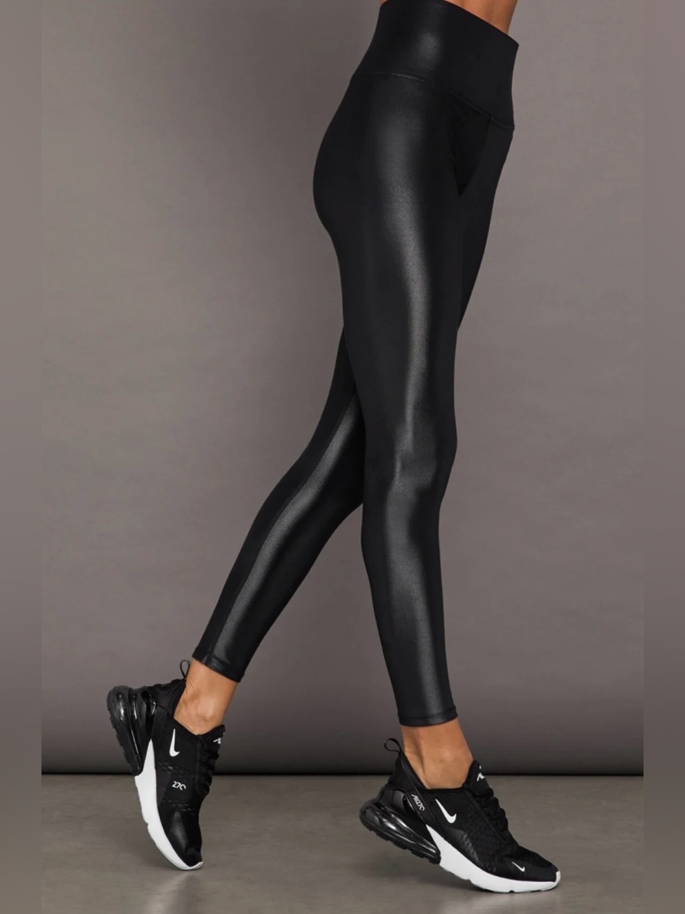 CARBON38
Legging in Takara Shine
